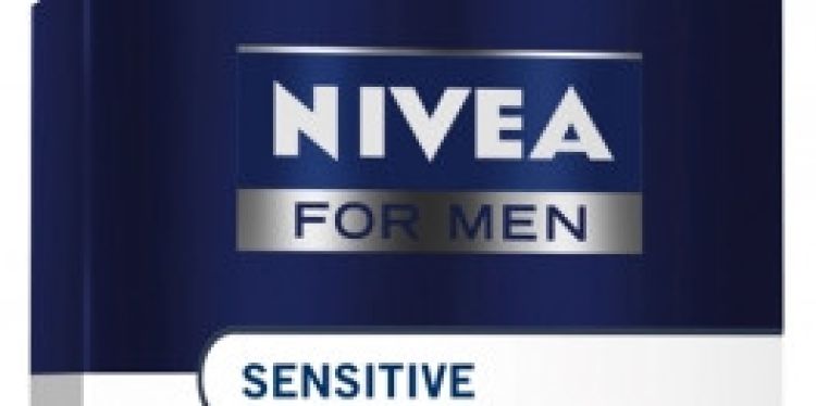 Acorda-i si tenului tau acelasi tratament, cu NIVEA FOR MEN Sensitive!