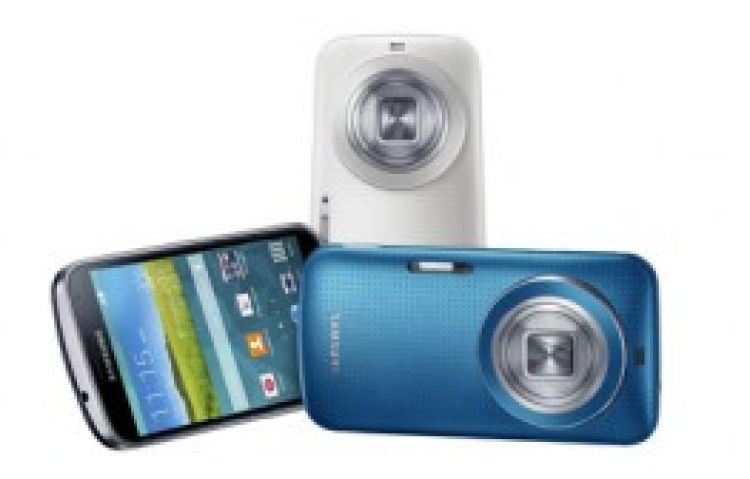 Noul Samsung Galaxy K zoom, disponibil in Romania