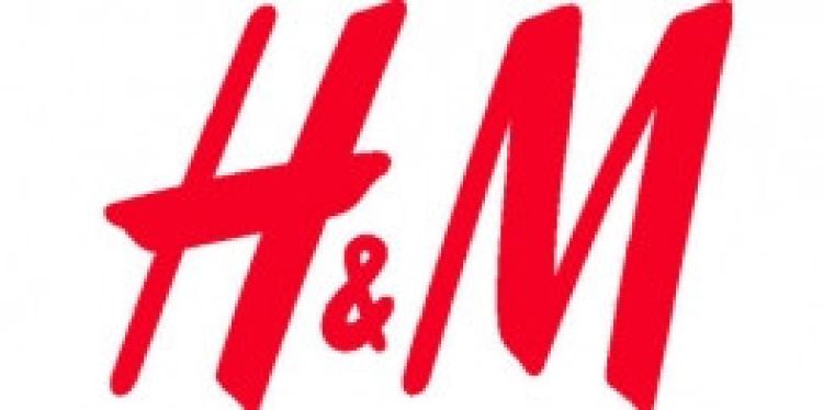H&M isi deschide portile in martie