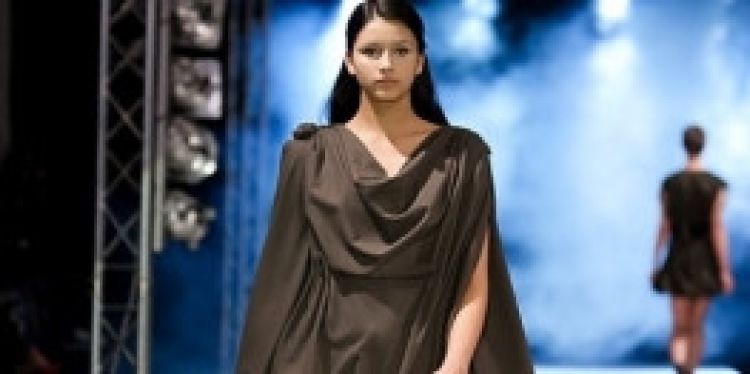 Claudia Castrase, singurul designer roman la Europe Future Fashion