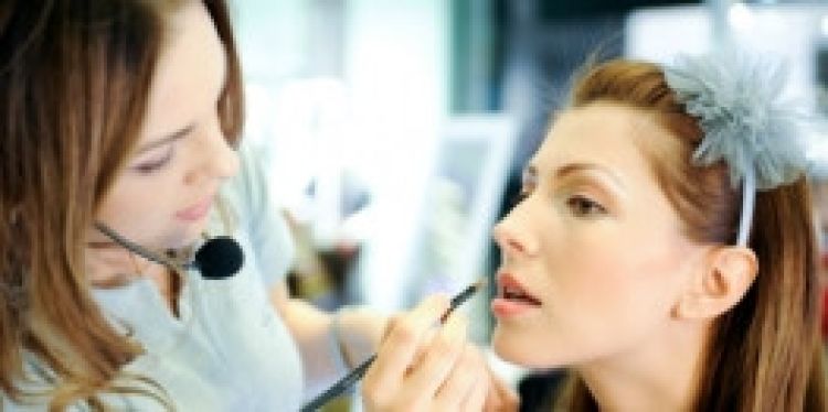 (P) Inca un weekend de rasfat pentru doamne si domnisoare la Styling Corner in Baneasa Shopping City