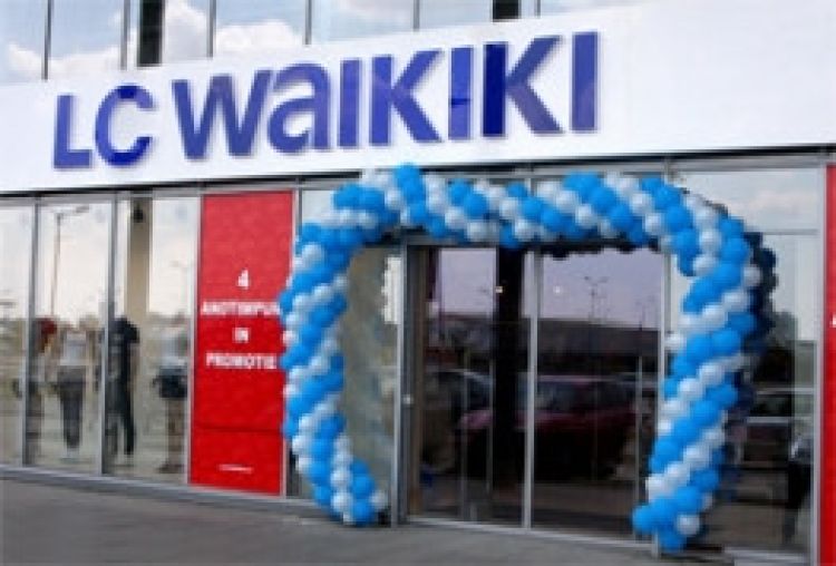 Un nou magazin Waikiki in Militari Shopping