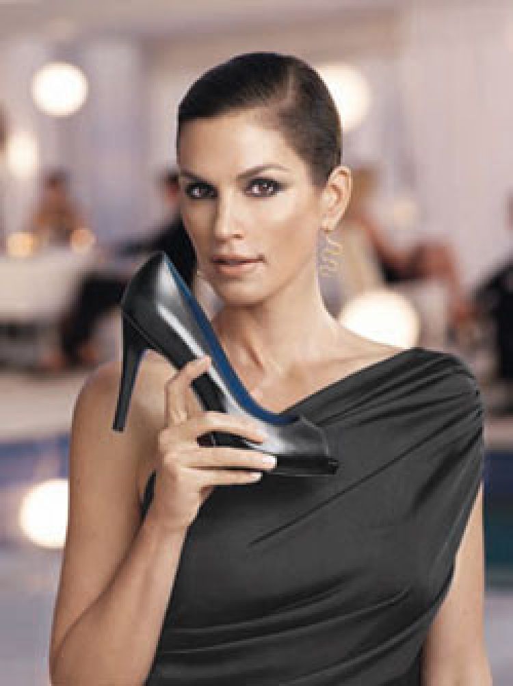 O noua colectie Cindy Crawford la Deichmann