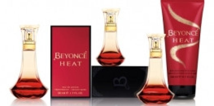 S-a lansat primul parfum Beyonce - Heat, in Romania