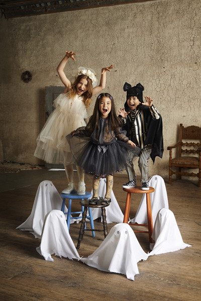 H&M lanseaza o colectie de costume de Halloween